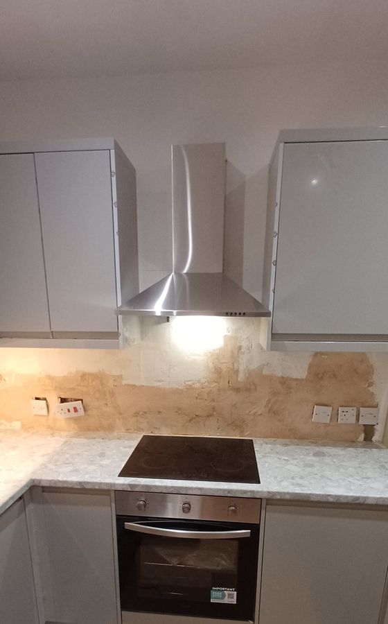 Kitchen fitted by MeNext