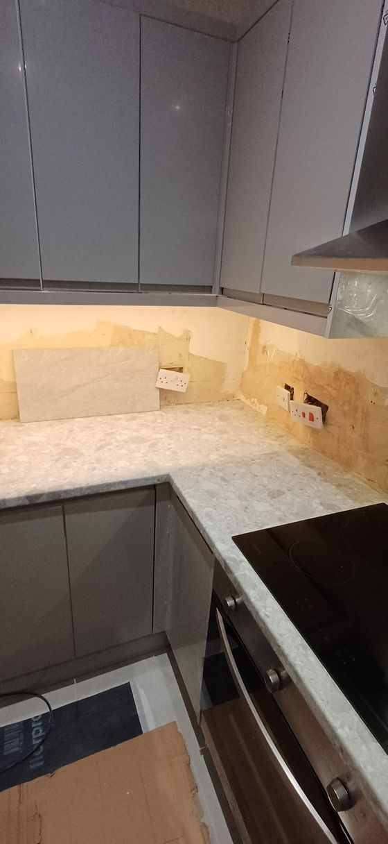 Kitchen fitted by MeNext
